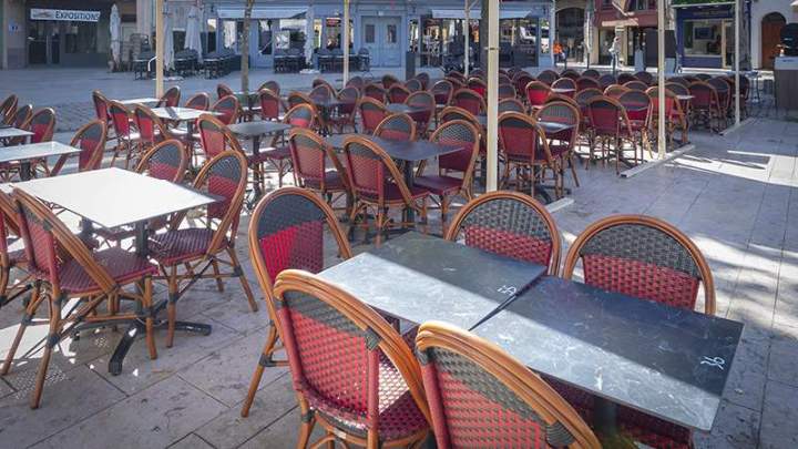 <p>Pause déjeuner en terrasse, Valence</p>